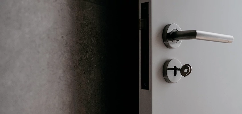 Front Door Handle Repair And Installation in Coto de Caza, CA